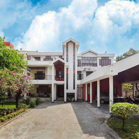 Exotic Villa Homestay Гувахати Экстерьер фото